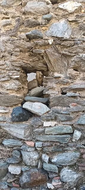 Conflenti, tra le rovine del vecchio carcere riaffiora la storia della Triponia