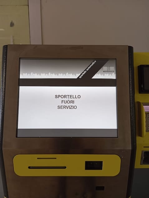 Lamezia, sanità in tilt: totem ticket fuori uso da mesi